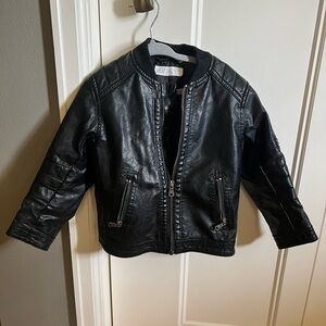 Cute Kids black faux leather biker jacket 🏍️ ✨